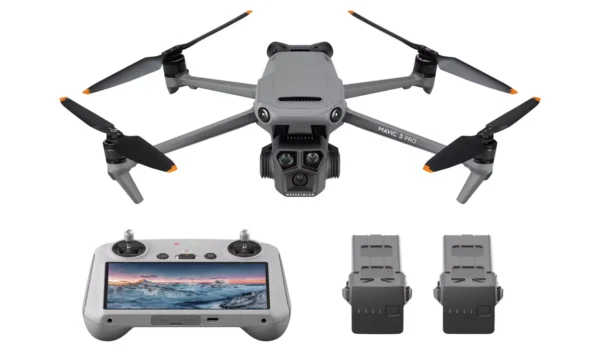 DJI Mavic 3 Pro Fly More Drone Combo